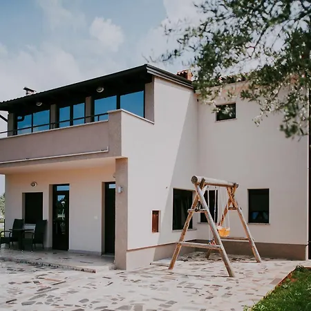 Danex San Valentino Apartment